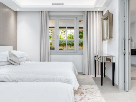 Villa for sale in Nueva Andalucia, Marbella