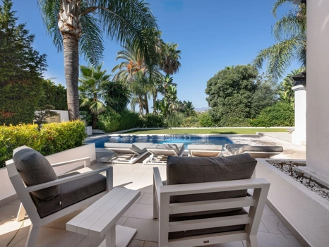 Villa for sale in Nueva Andalucia, Marbella