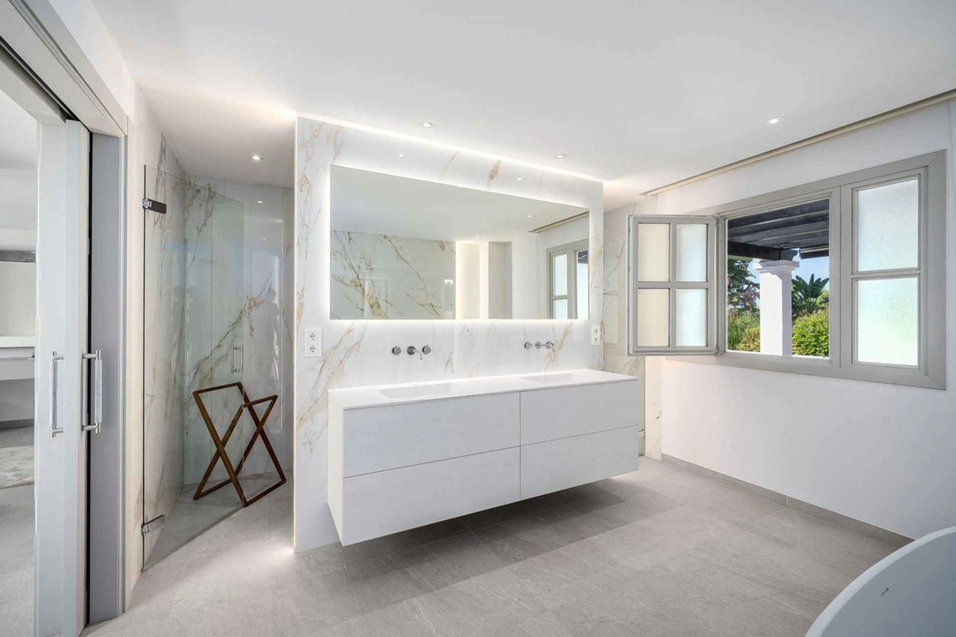 Villa for sale in Nueva Andalucia, Marbella