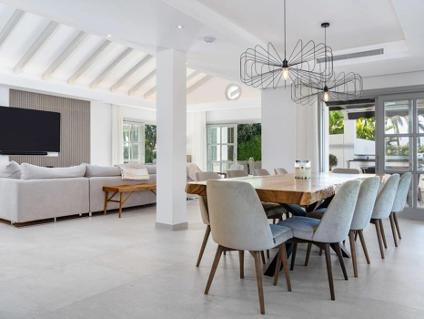 Villa for sale in Nueva Andalucia, Marbella