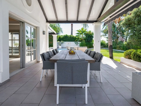 Villa for sale in Nueva Andalucia, Marbella