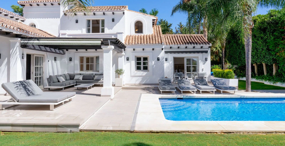 Villa for sale in Nueva Andalucia, Marbella