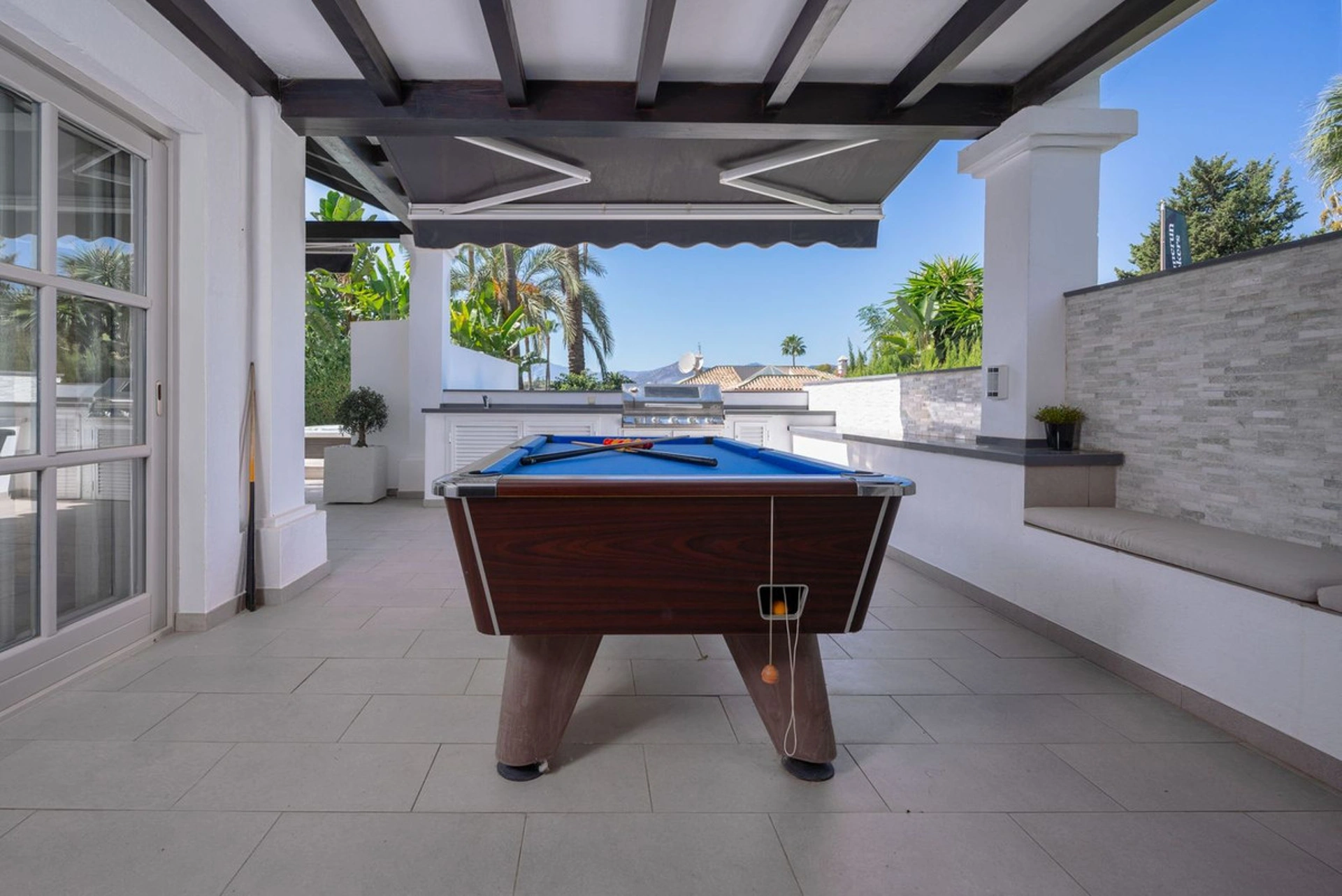 Villa for sale in Nueva Andalucia, Marbella