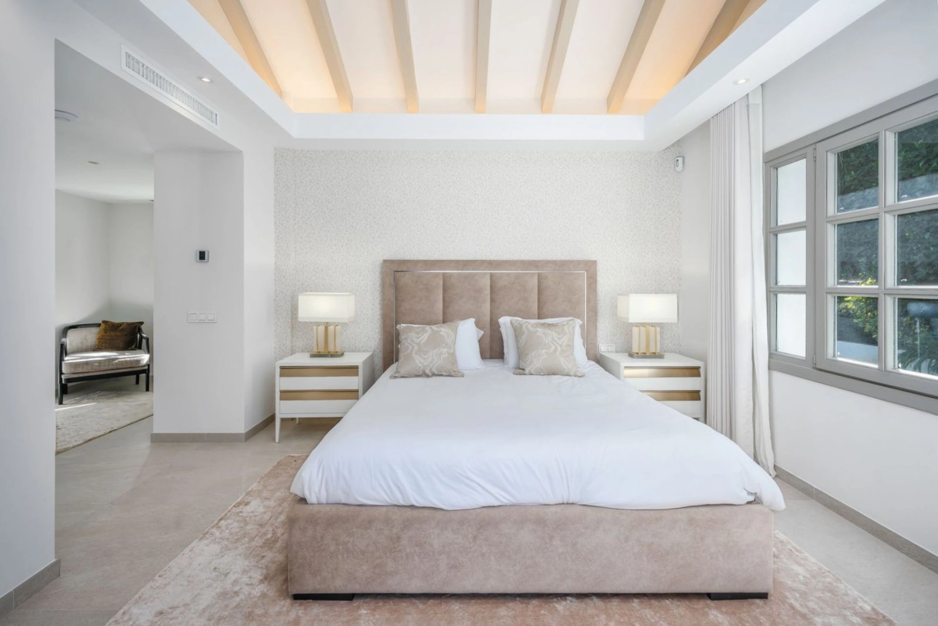 Villa for sale in Nueva Andalucia, Marbella