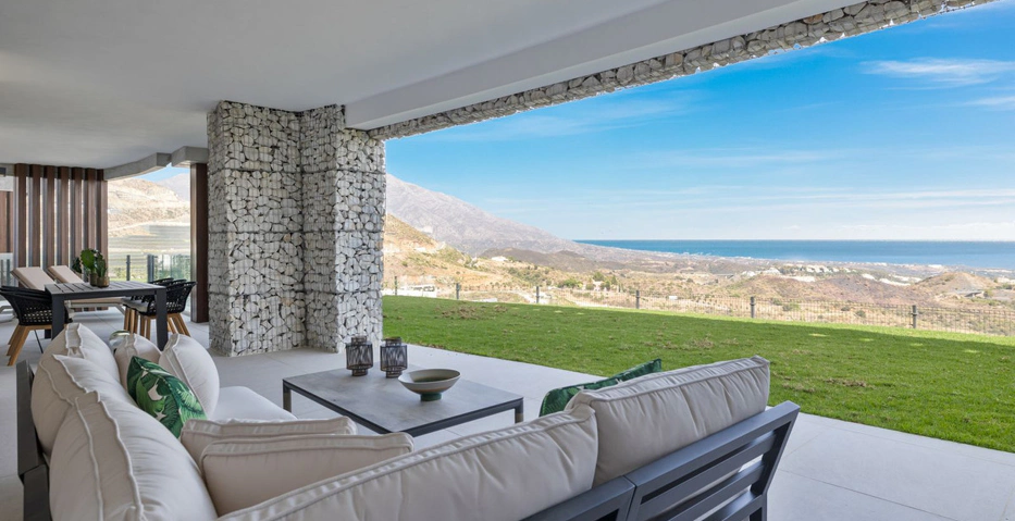 Ground Floor Apartment for sale in Benahavis