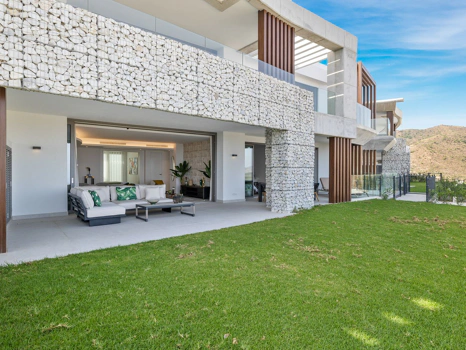 Ground Floor Apartment for sale in Benahavis