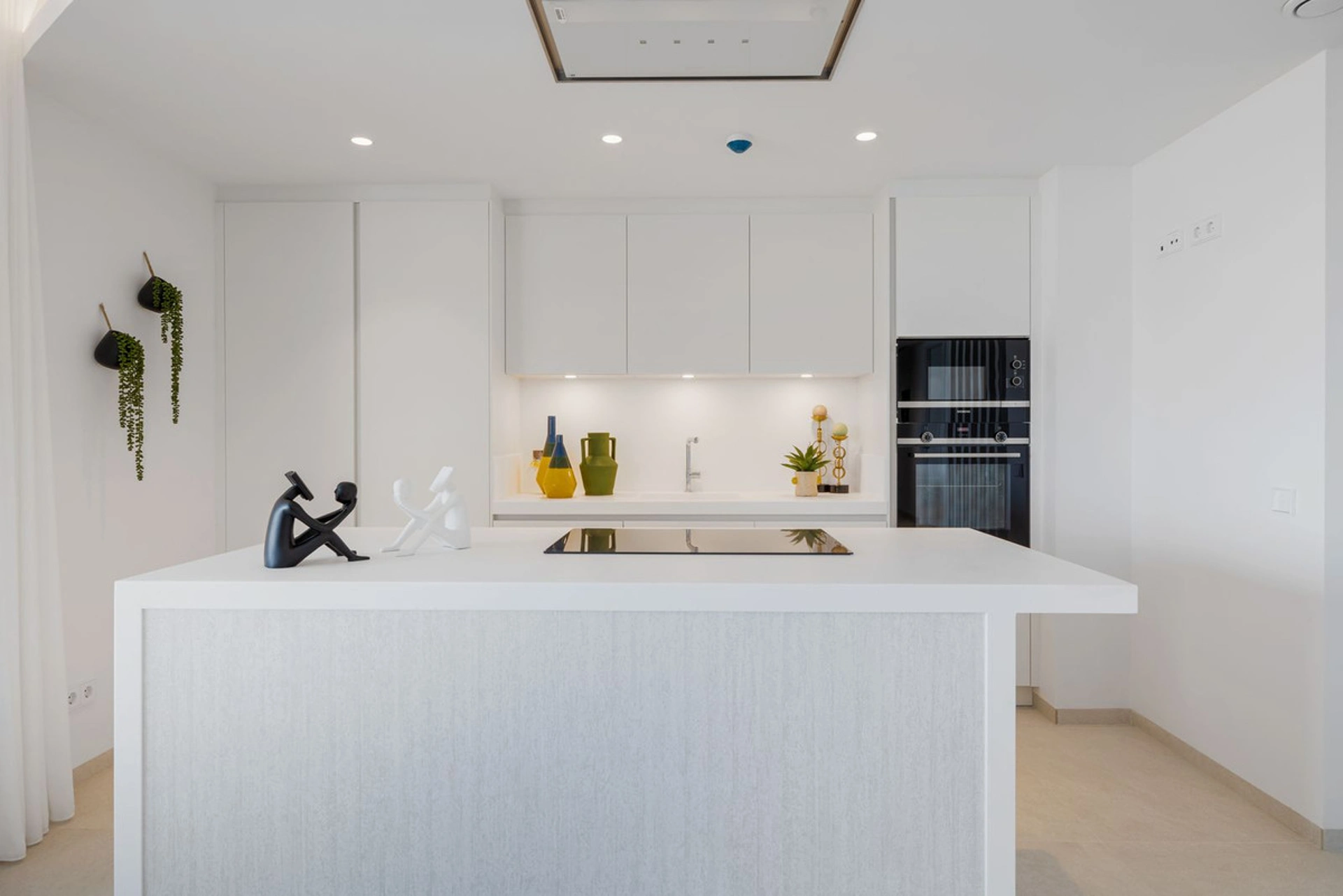 Ground Floor Apartment for sale in Benahavis