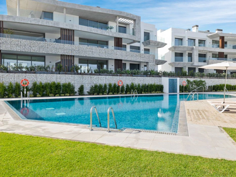 Ground Floor Apartment for sale in Benahavis