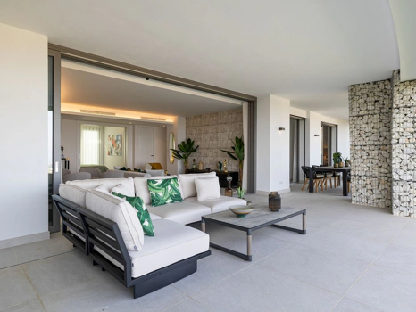 Ground Floor Apartment for sale in Benahavis