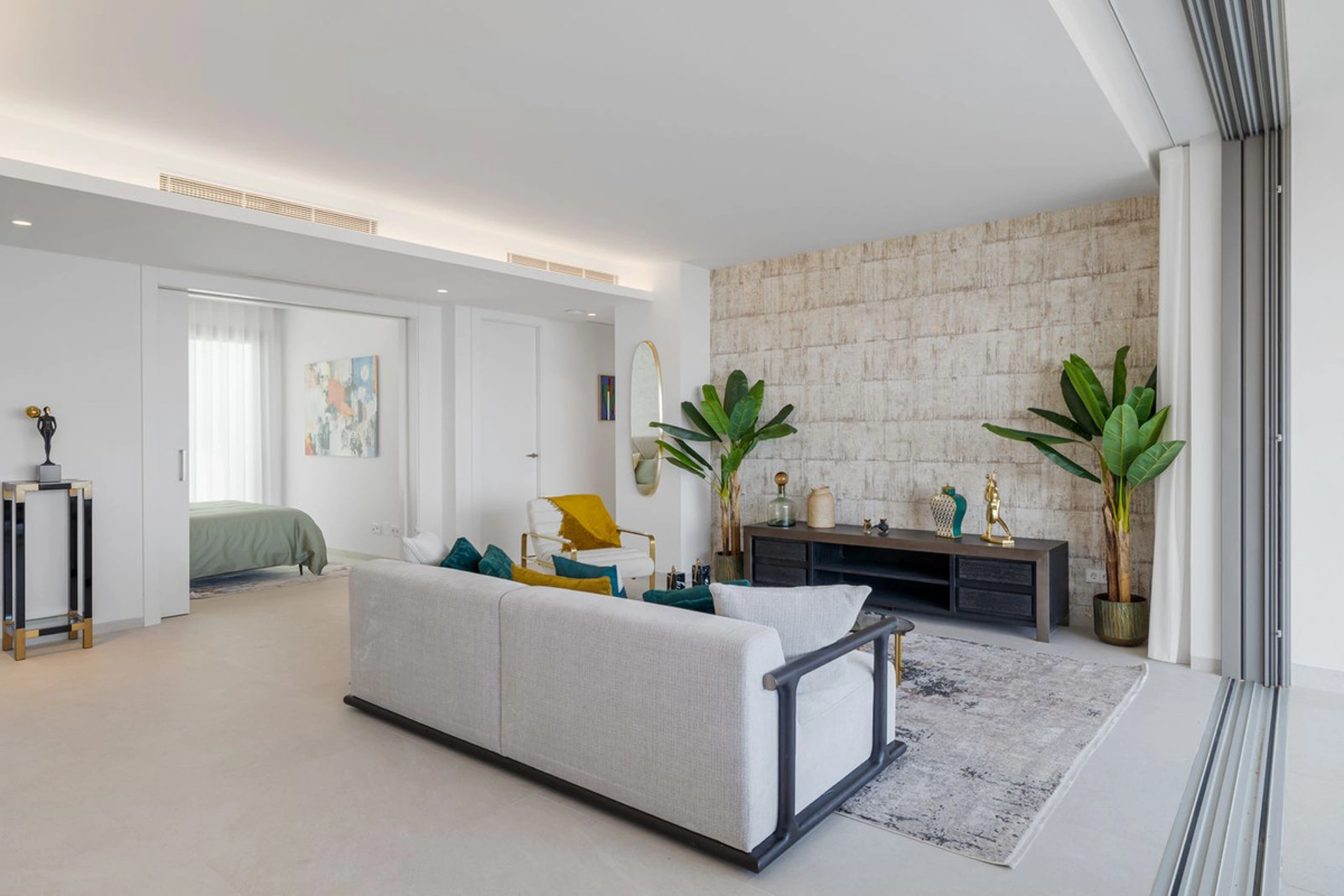 Ground Floor Apartment for sale in Benahavis