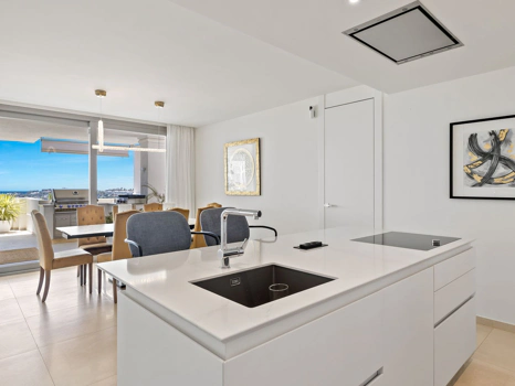 Ground Floor Apartment for sale in Nueva Andalucia, Marbella