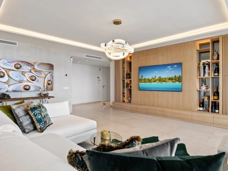 Ground Floor Apartment for sale in Nueva Andalucia, Marbella