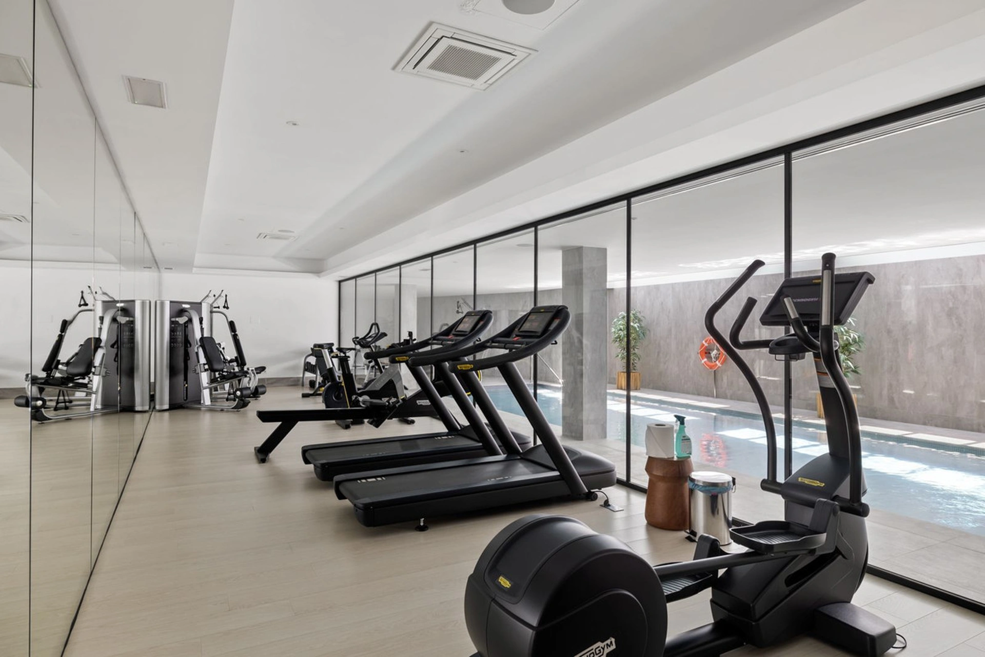 Ground Floor Apartment for sale in Nueva Andalucia, Marbella