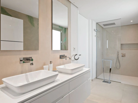 Ground Floor Apartment for sale in Nueva Andalucia, Marbella