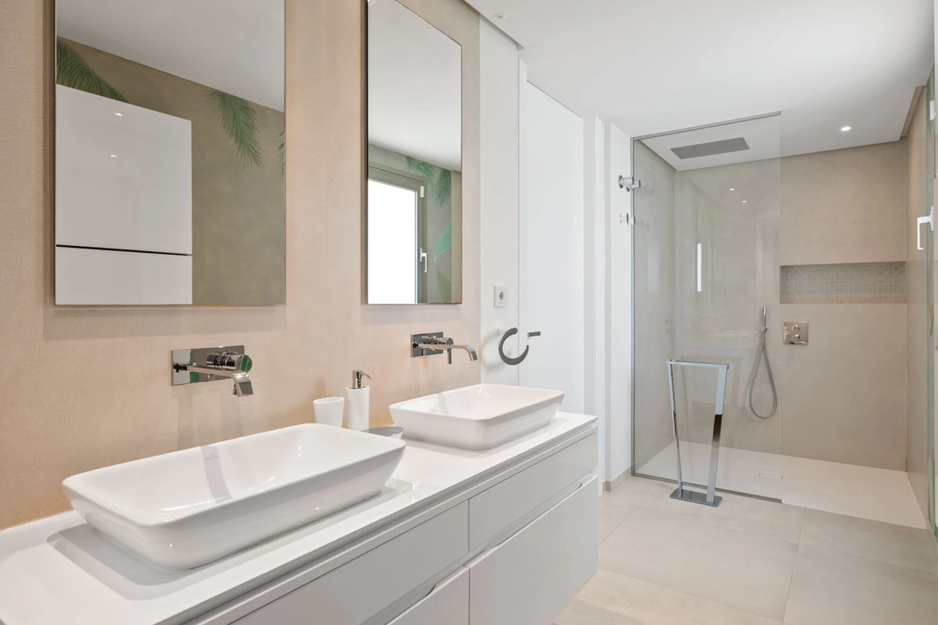 Ground Floor Apartment for sale in Nueva Andalucia, Marbella