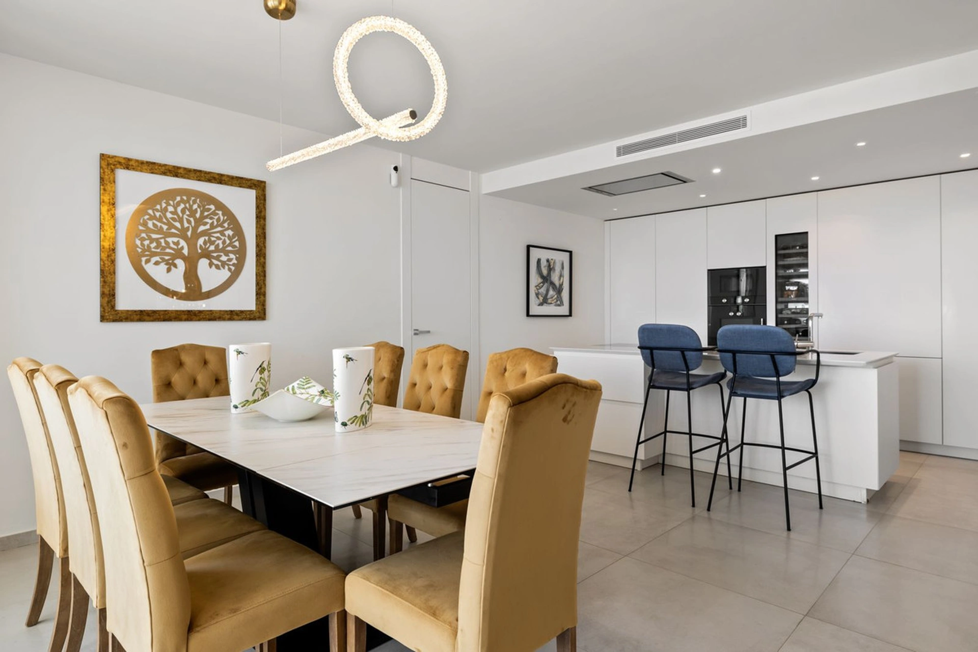 Ground Floor Apartment for sale in Nueva Andalucia, Marbella