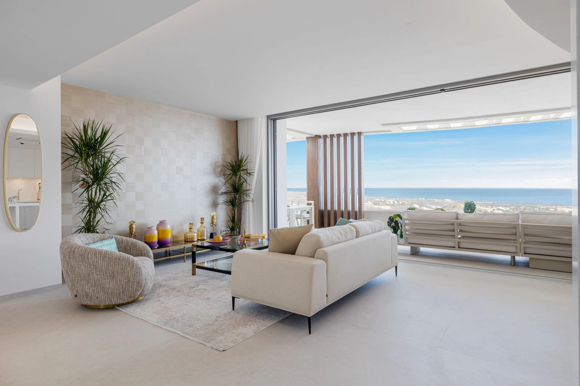 Ground Floor Apartment for sale in Benahavis