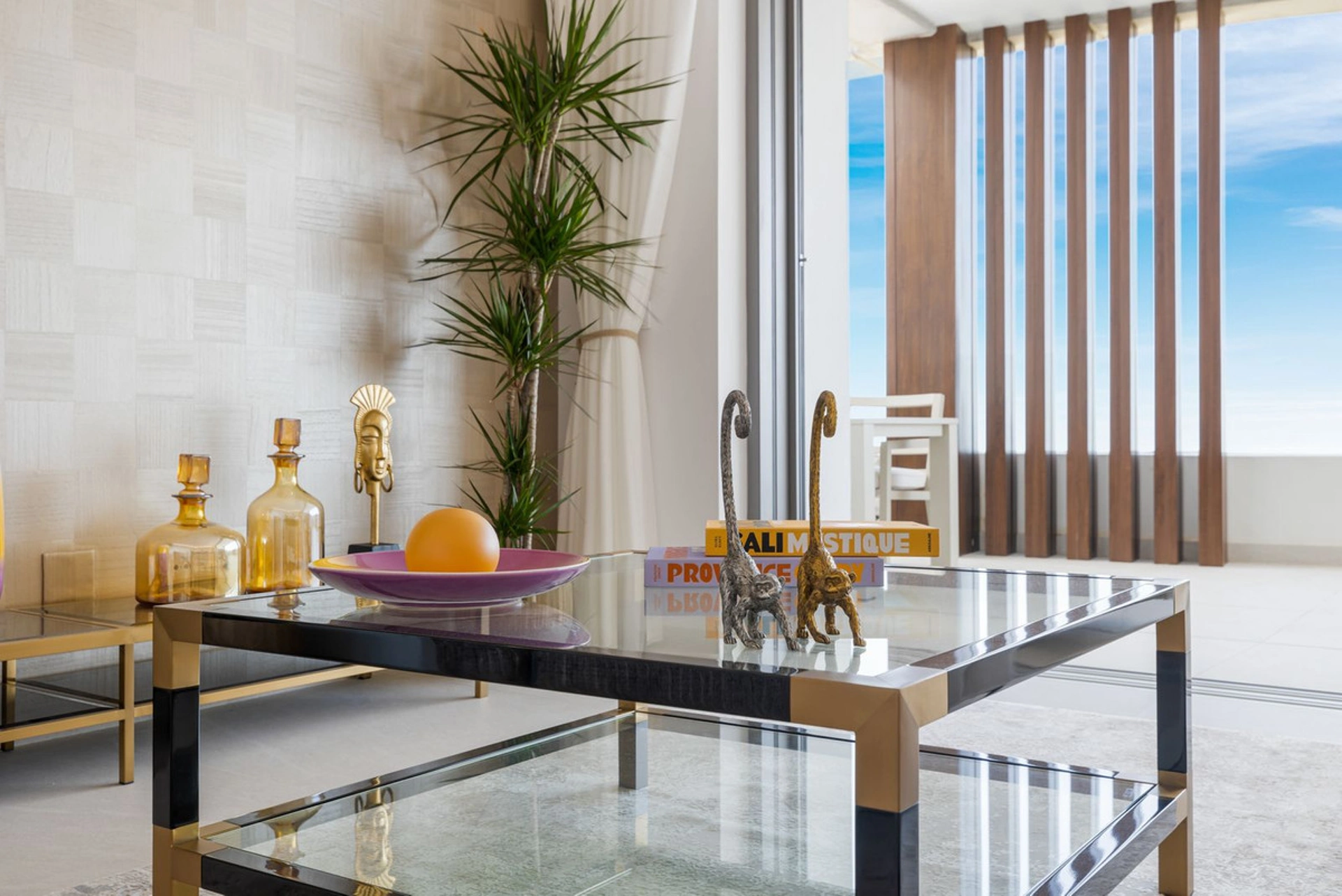 Ground Floor Apartment for sale in Benahavis