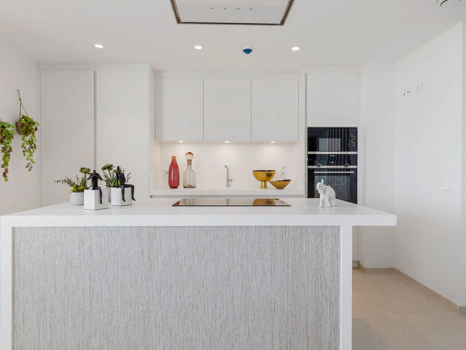 Ground Floor Apartment for sale in Benahavis