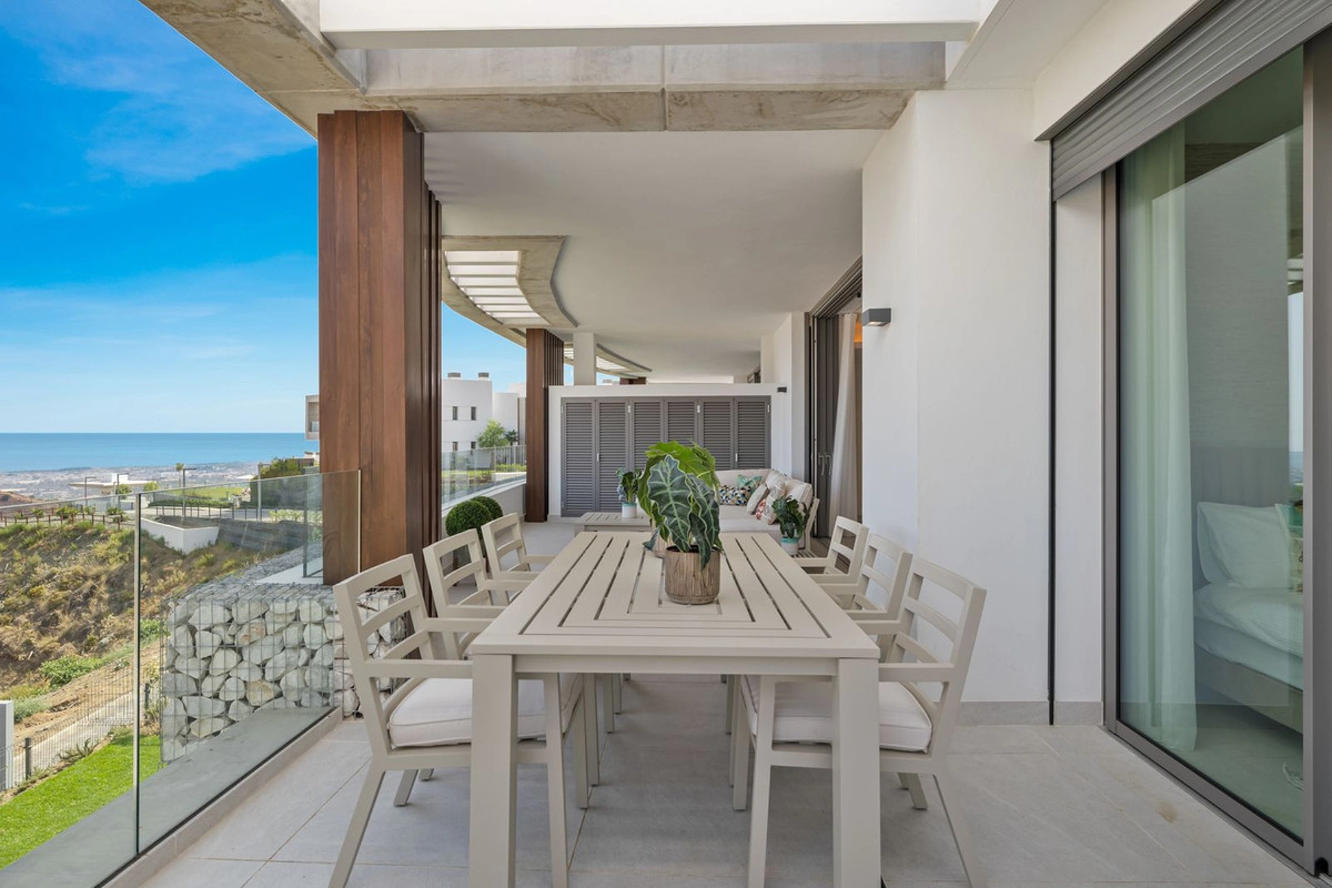 Ground Floor Apartment for sale in Benahavis