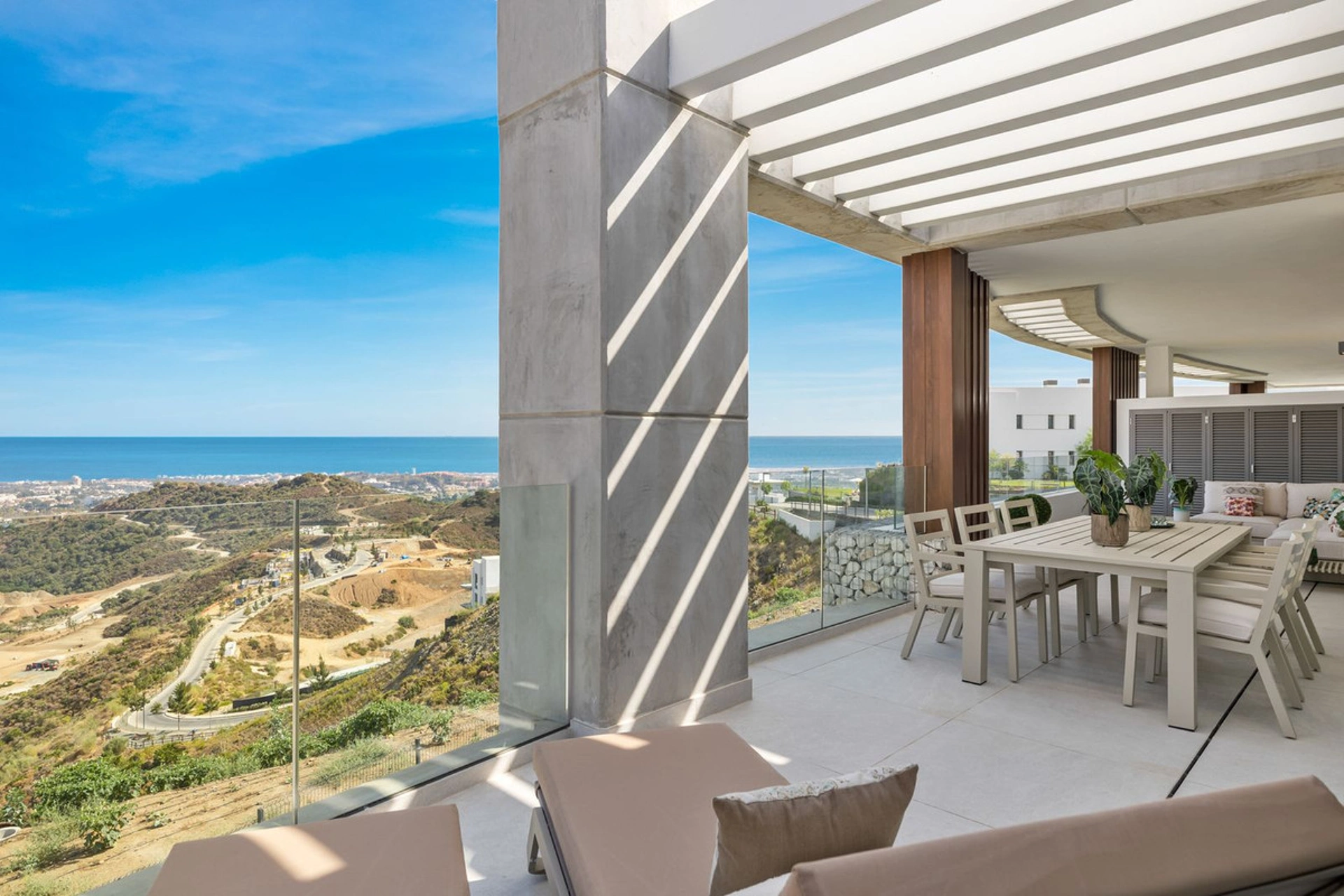 Ground Floor Apartment for sale in Benahavis