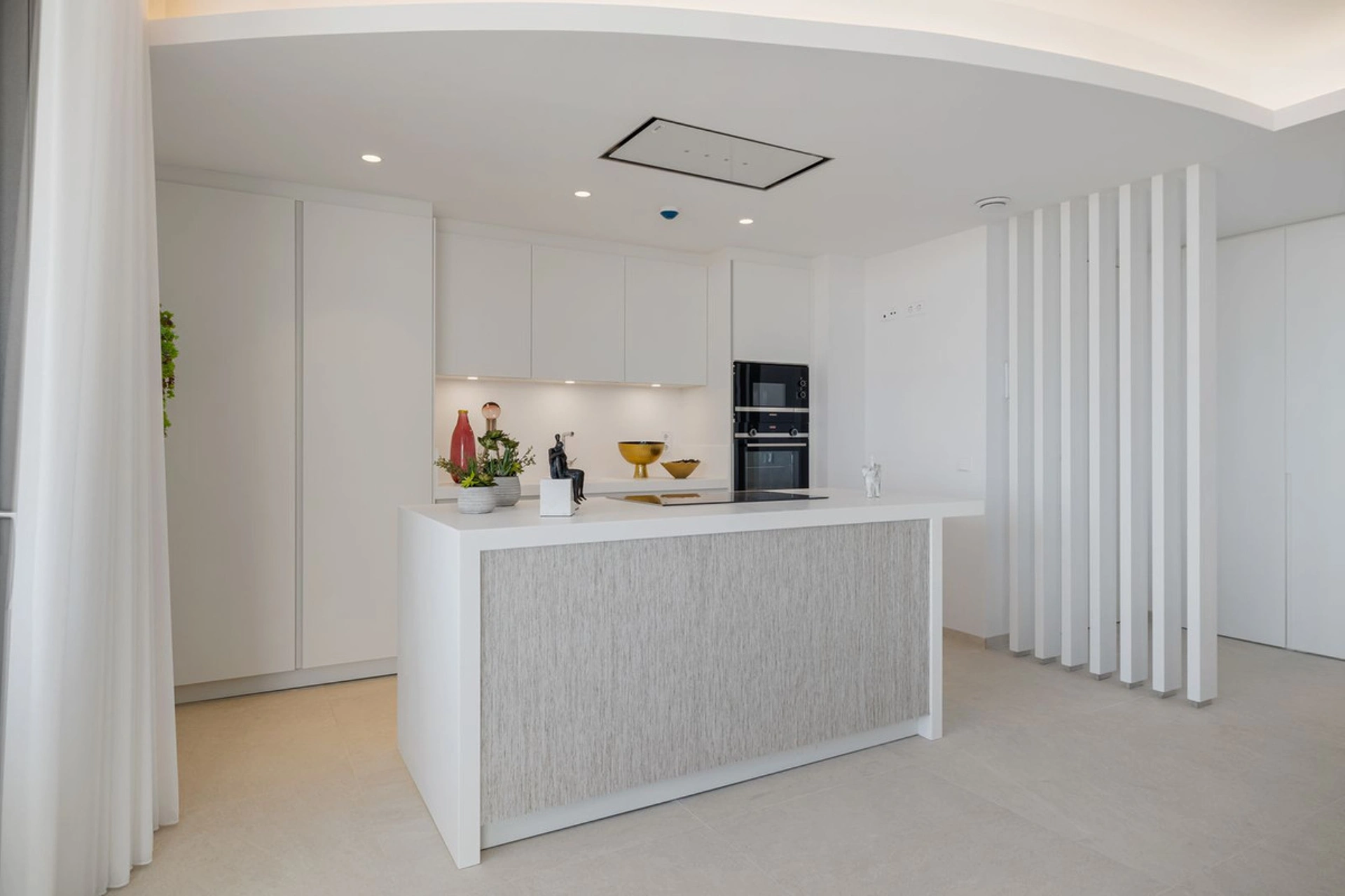 Ground Floor Apartment for sale in Benahavis