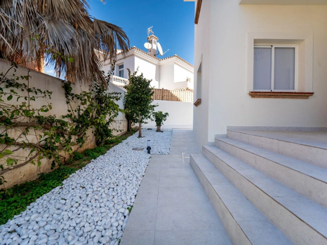 Villa for sale in Mijas Costa