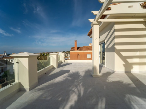 Villa for sale in Mijas Costa