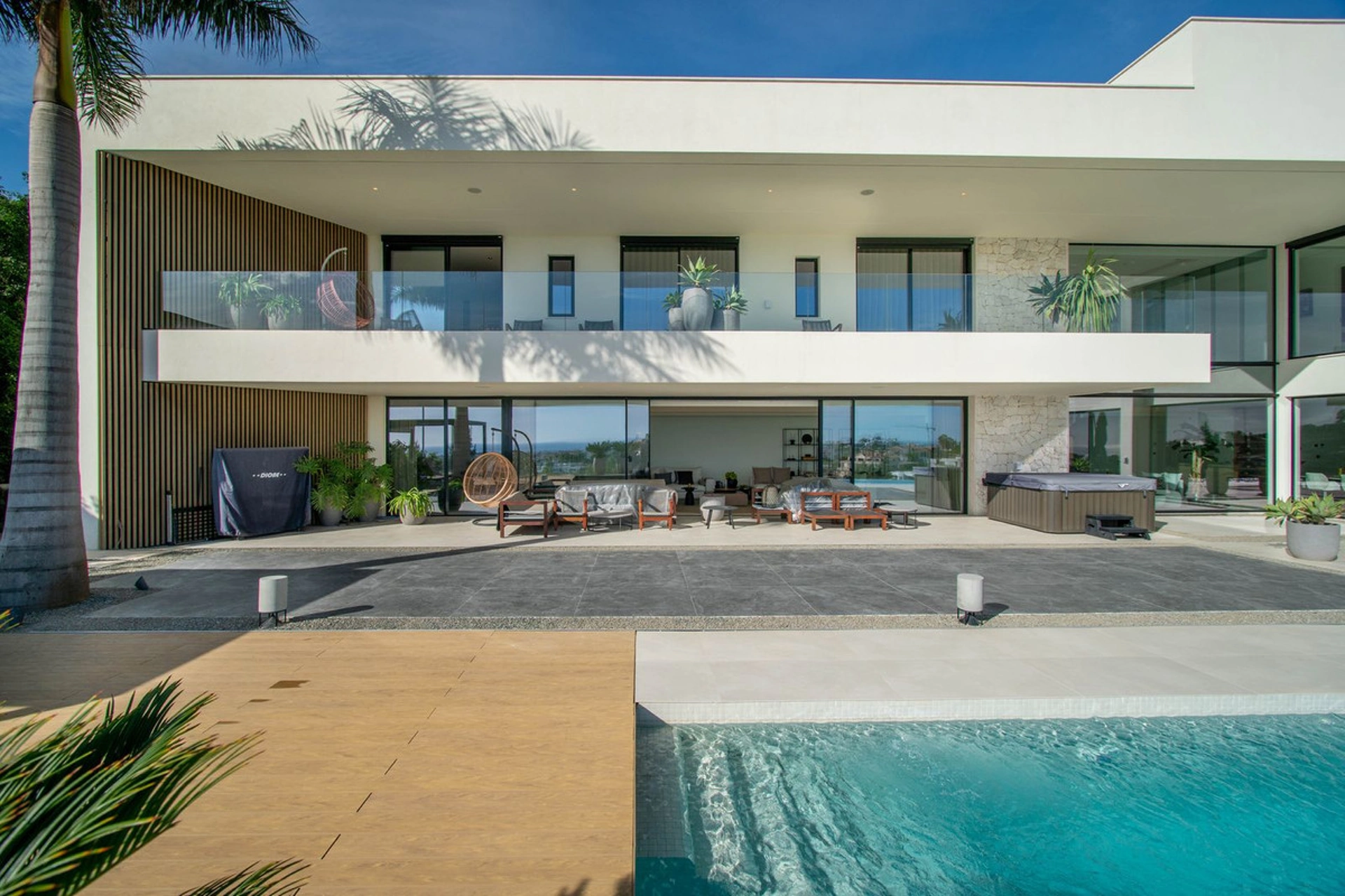 Villa for sale in Benahavis
