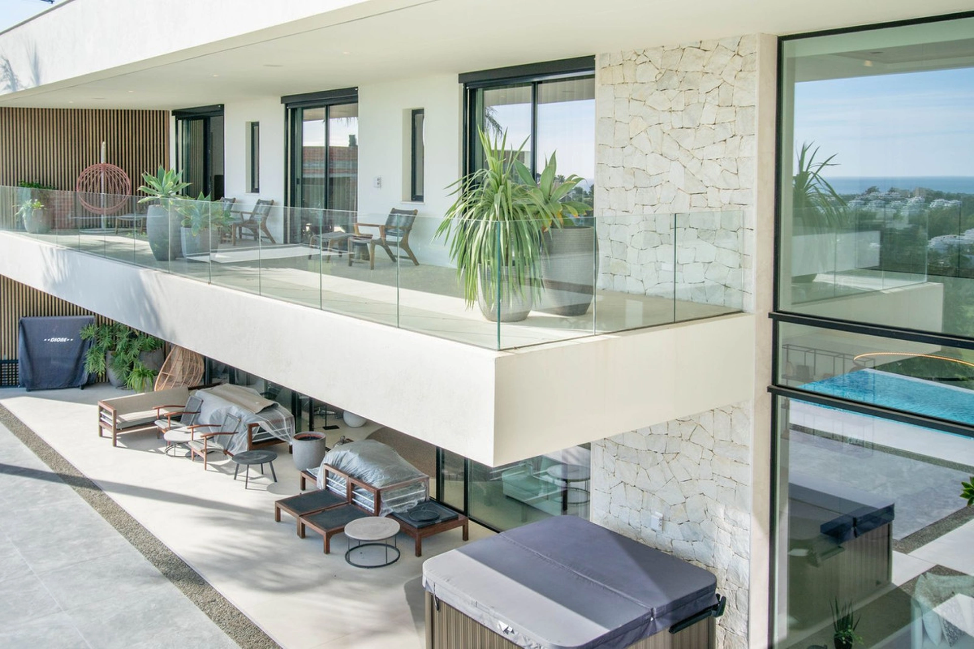 Villa for sale in Benahavis