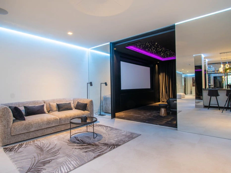 Villa for sale in Benahavis