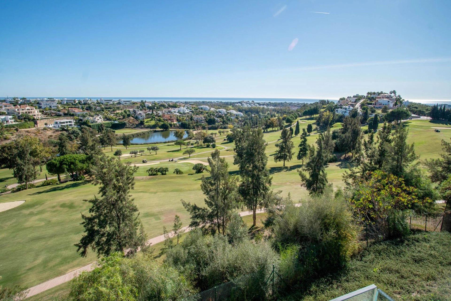 Villa for sale in Benahavis