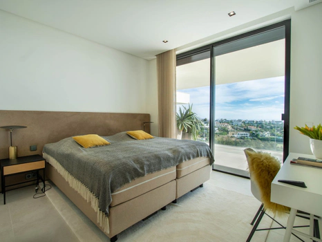 Villa for sale in Benahavis