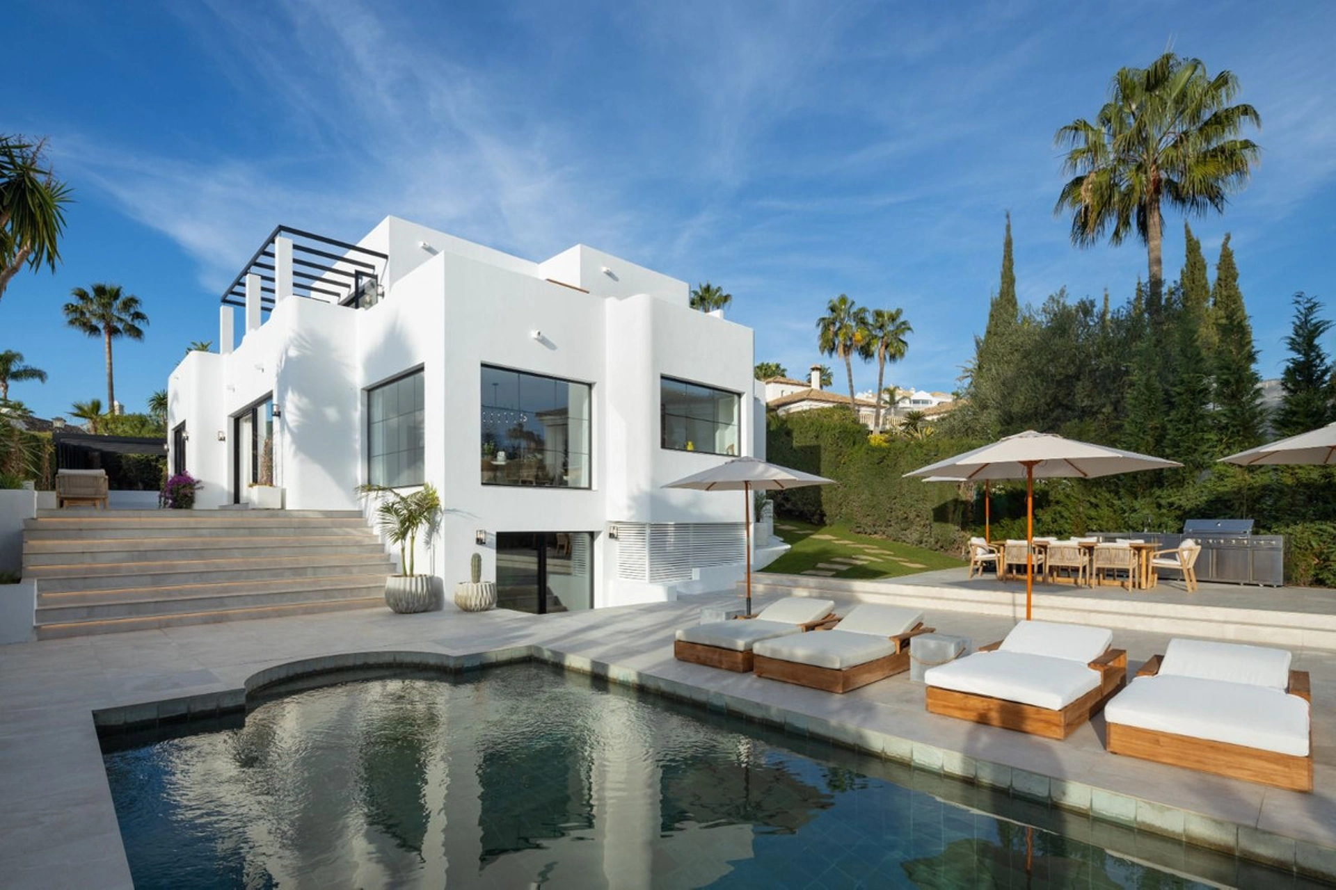 Villa for sale in Nueva Andalucia, Marbella