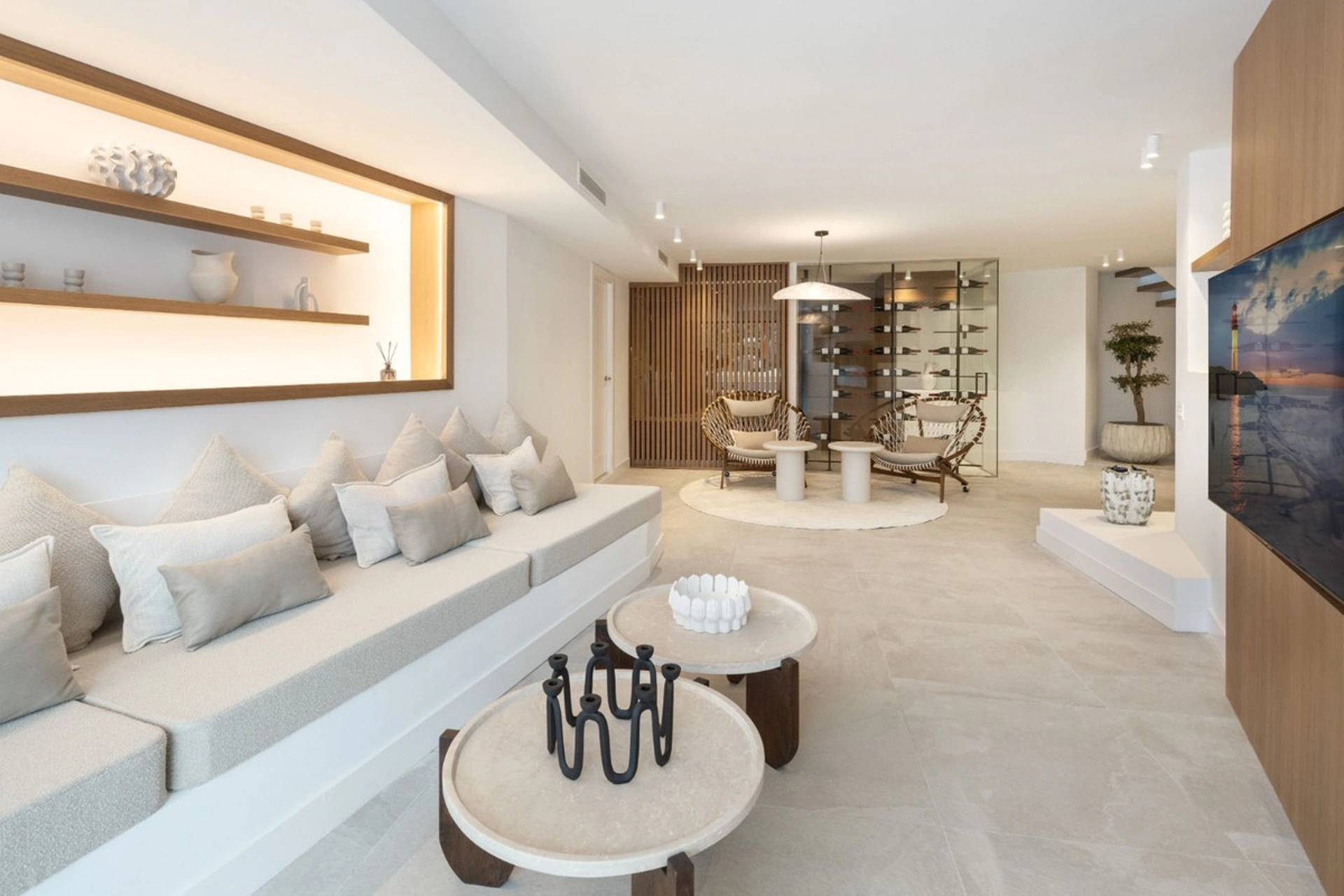 Villa for sale in Nueva Andalucia, Marbella