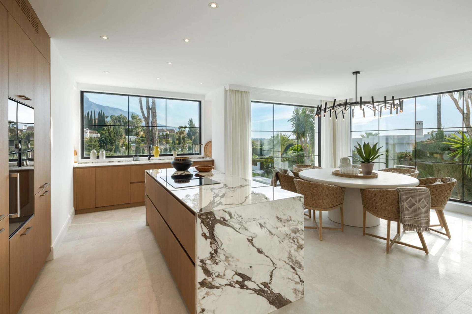 Villa for sale in Nueva Andalucia, Marbella