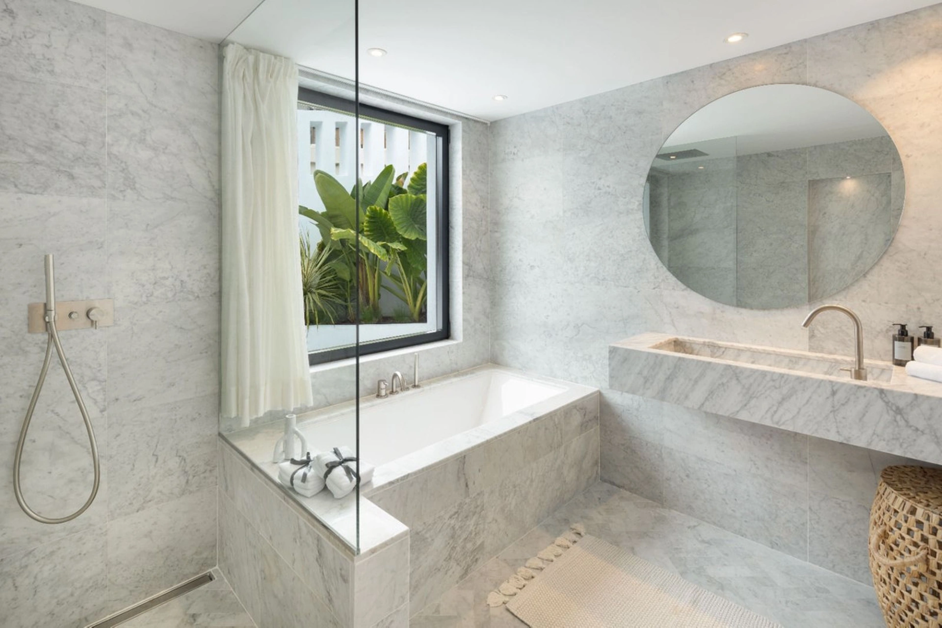 Villa for sale in Nueva Andalucia, Marbella