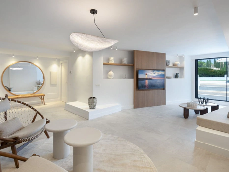 Villa for sale in Nueva Andalucia, Marbella