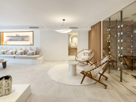 Villa for sale in Nueva Andalucia, Marbella