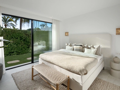 Villa for sale in Nueva Andalucia, Marbella