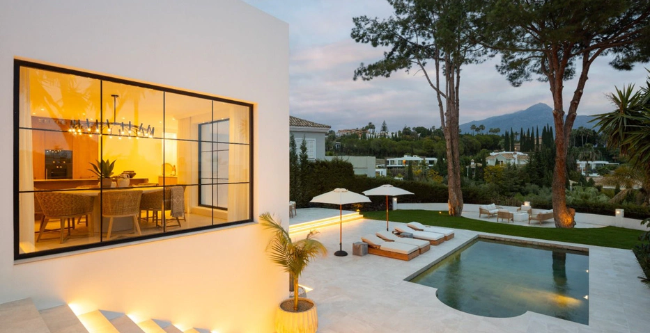 Villa for sale in Nueva Andalucia, Marbella