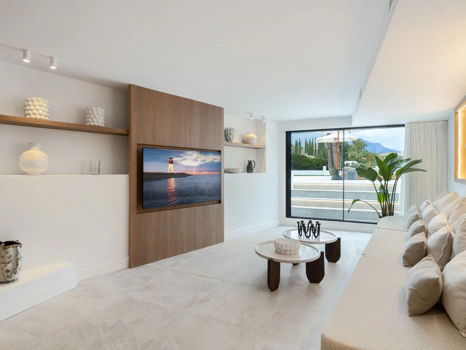 Villa for sale in Nueva Andalucia, Marbella