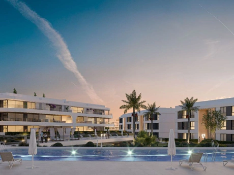 Apartment for sale in Atalaya, Estepona East