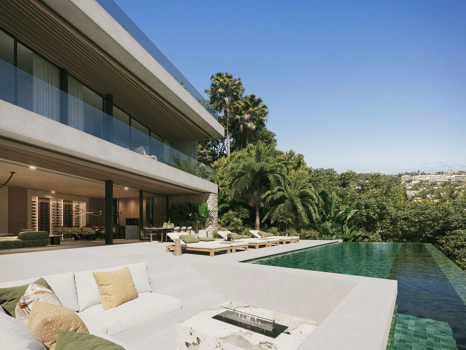 Villa for sale in Nueva Andalucia, Marbella