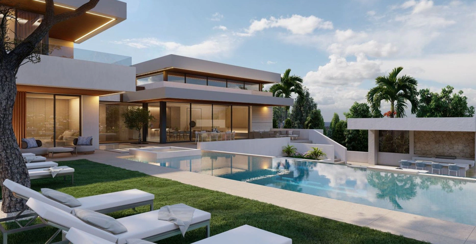 Villa for sale in Nueva Andalucia, Marbella