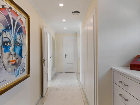 Villa en venta en Nueva Andalucia, Marbella