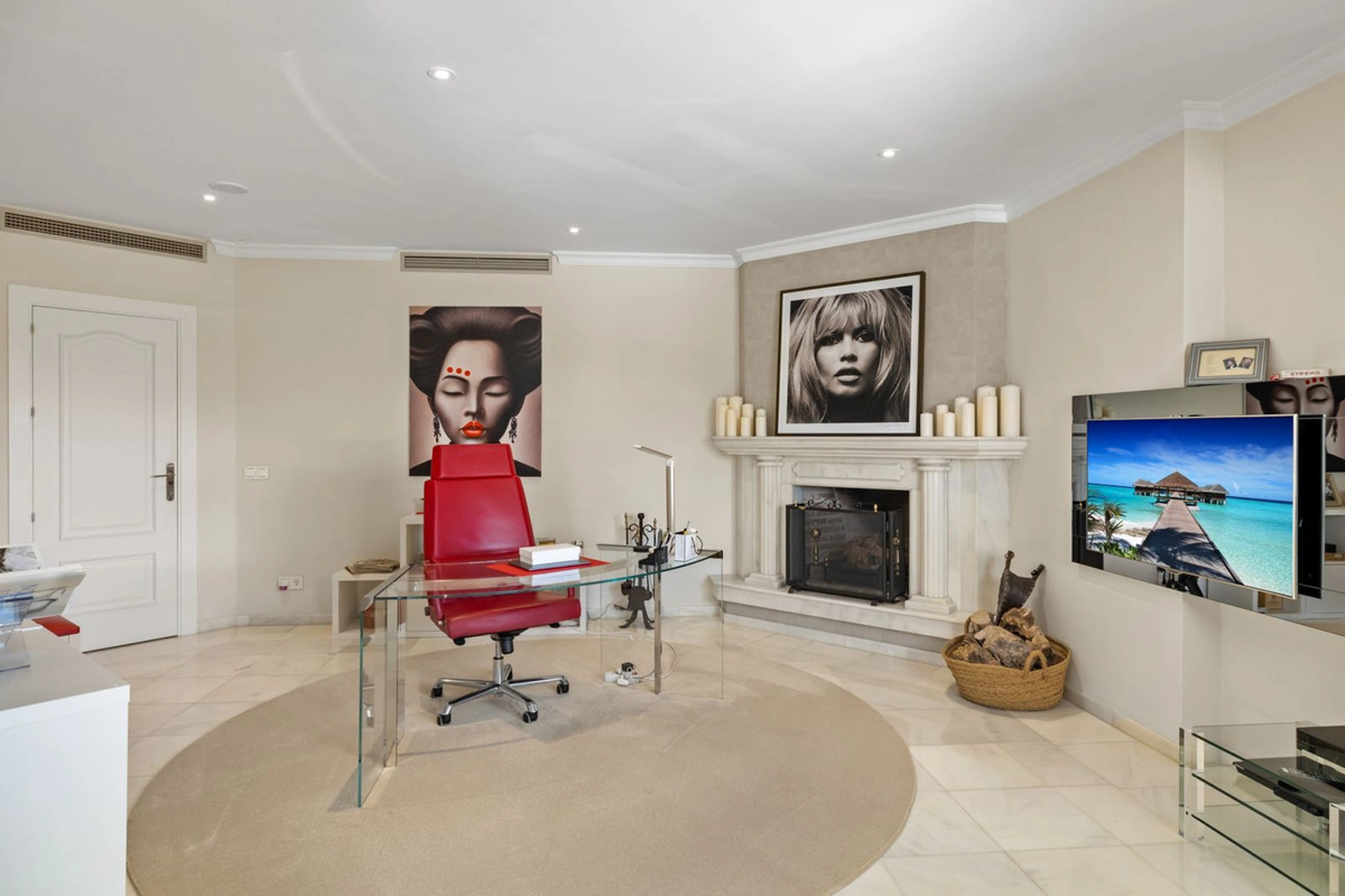 Villa en venta en Nueva Andalucia, Marbella