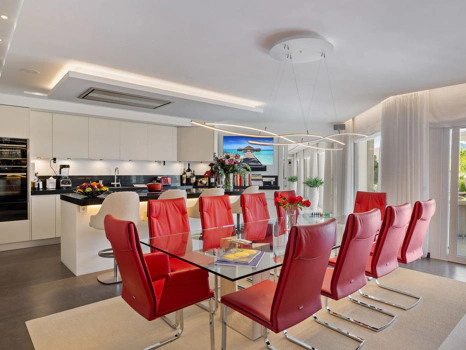 Villa en venta en Nueva Andalucia, Marbella