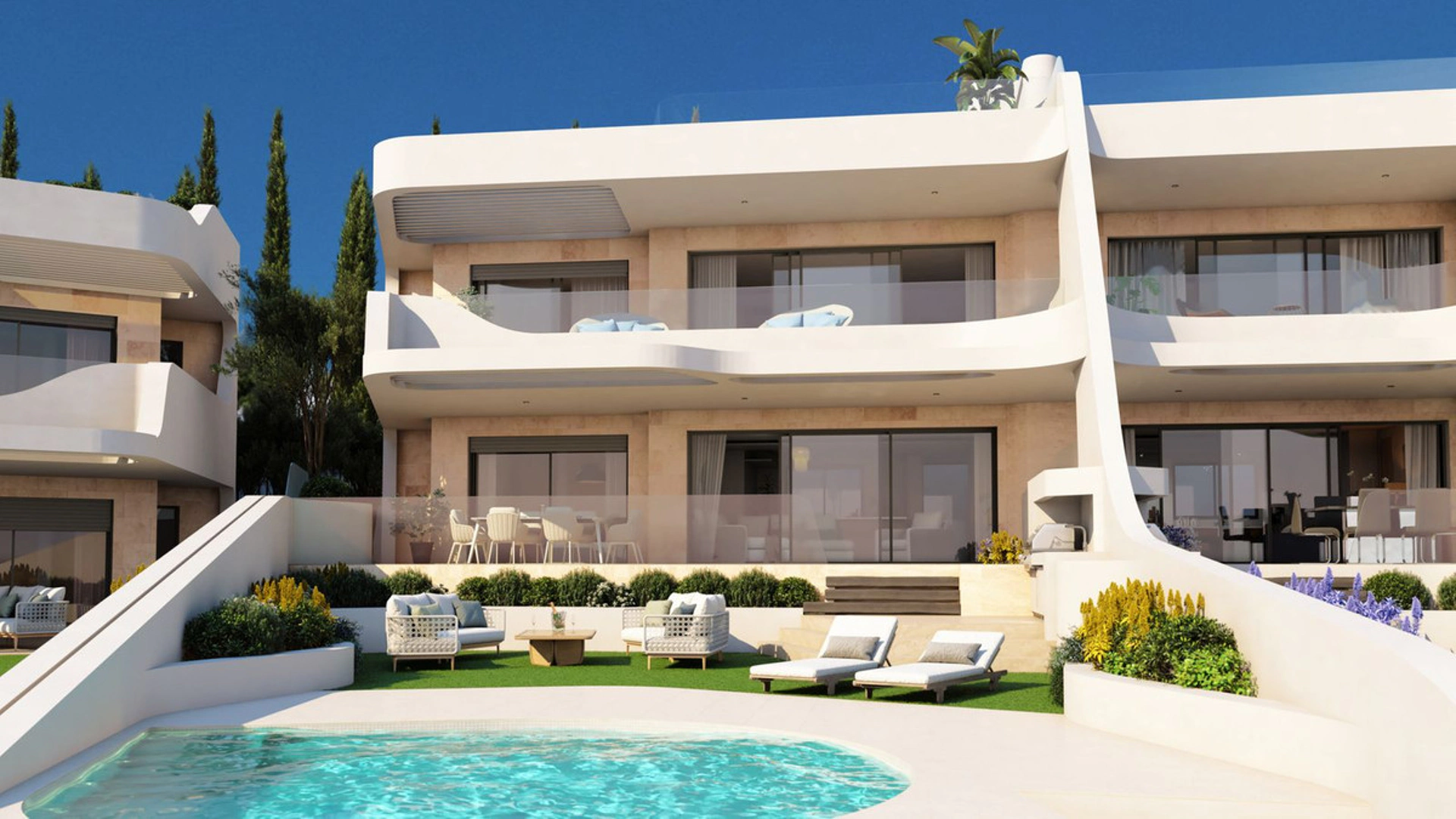 Villa for sale in Cabopino, Marbella East