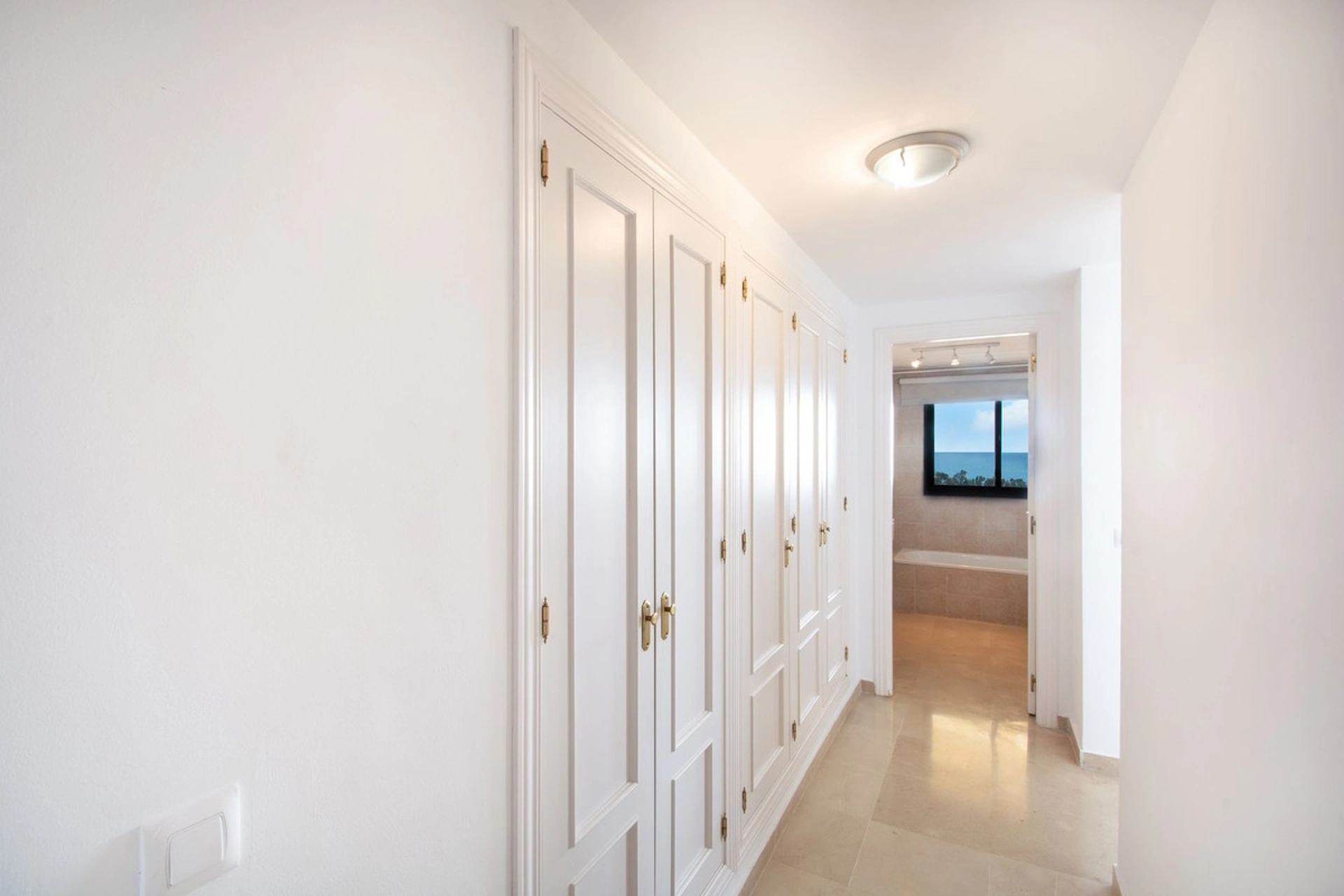 Apartment for sale in Estepona